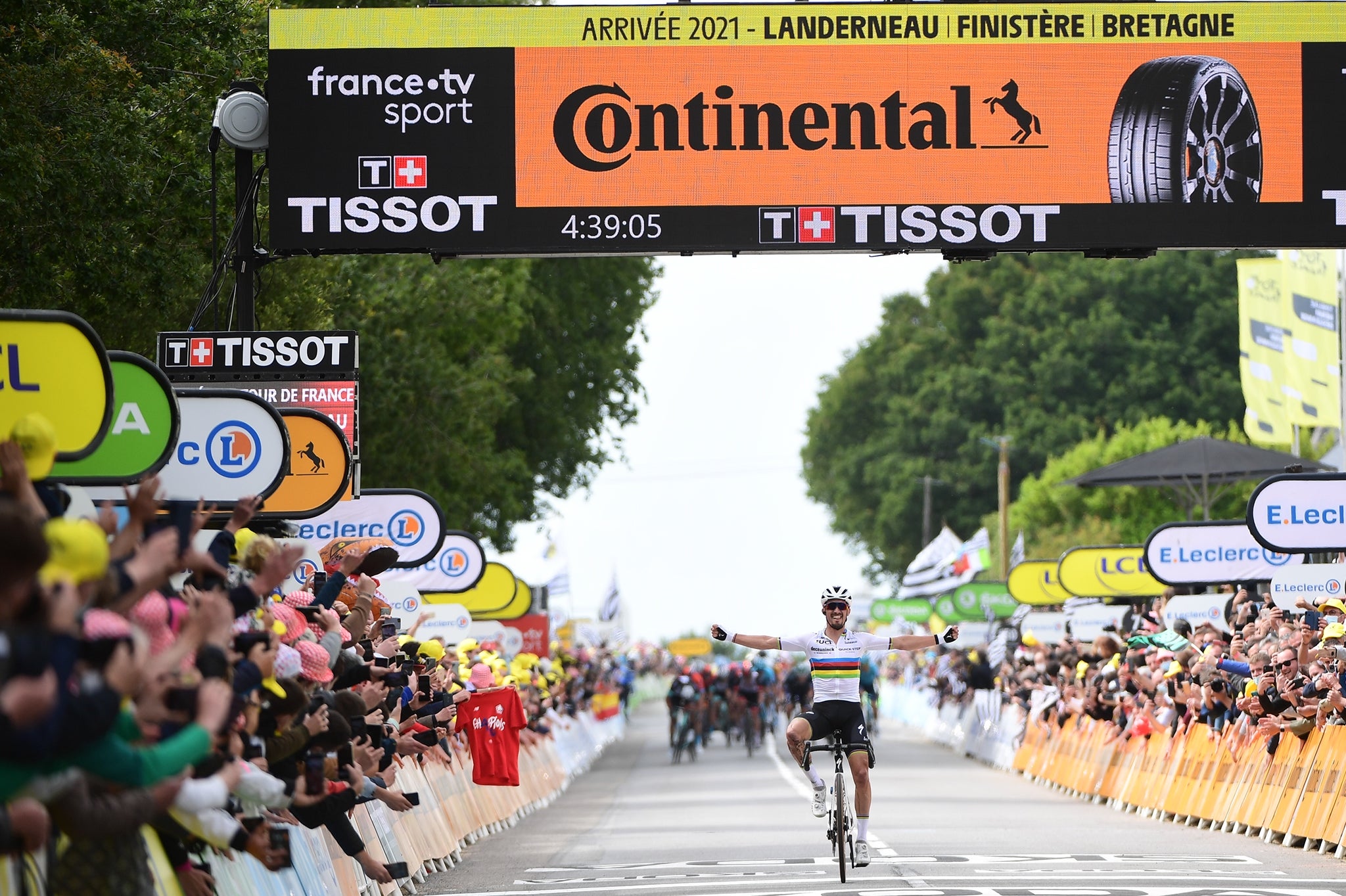 Pauline Ballet Tour de France Pauline Ballet crossing the finish line.
