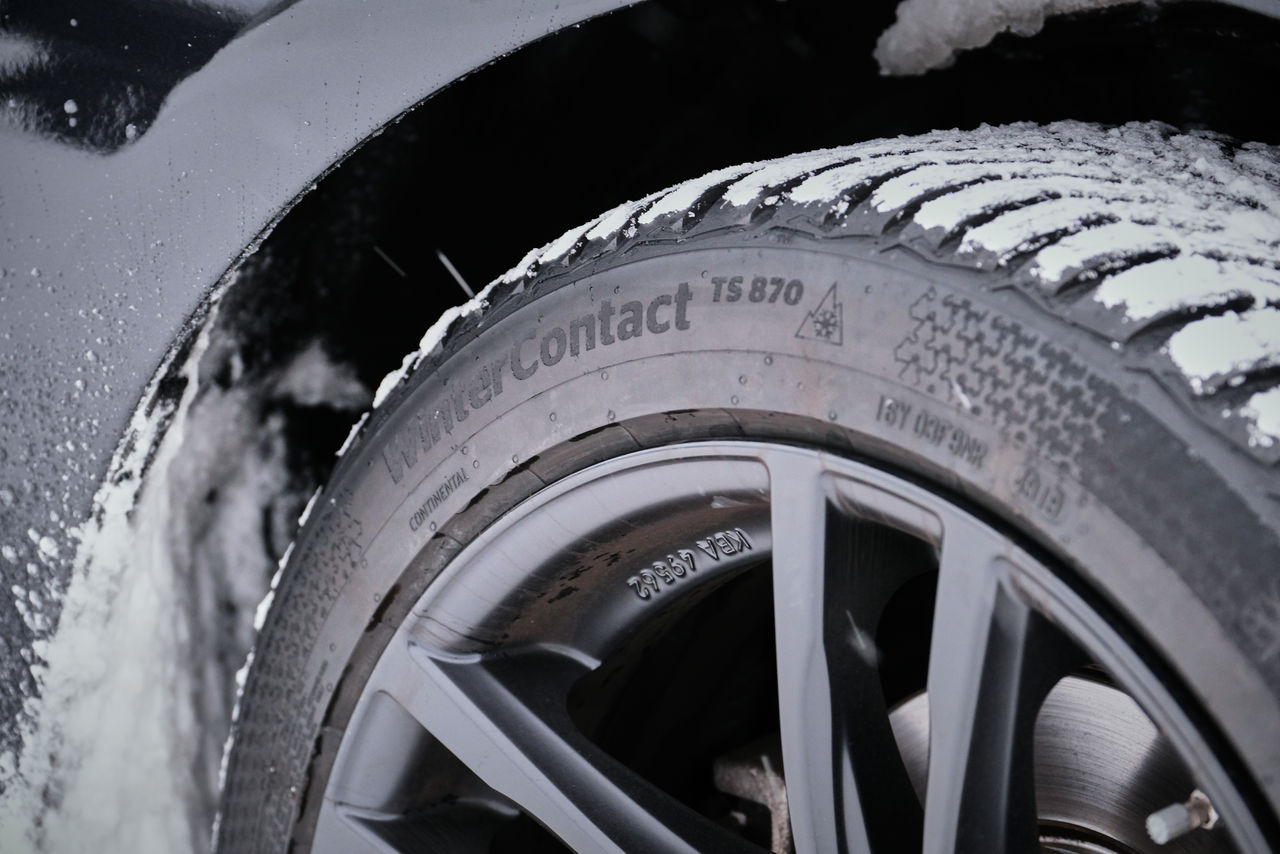 Il WinterContact TS 870 di Continental conquista il primo posto nel test sugli pneumatici invernali di Auto Express 